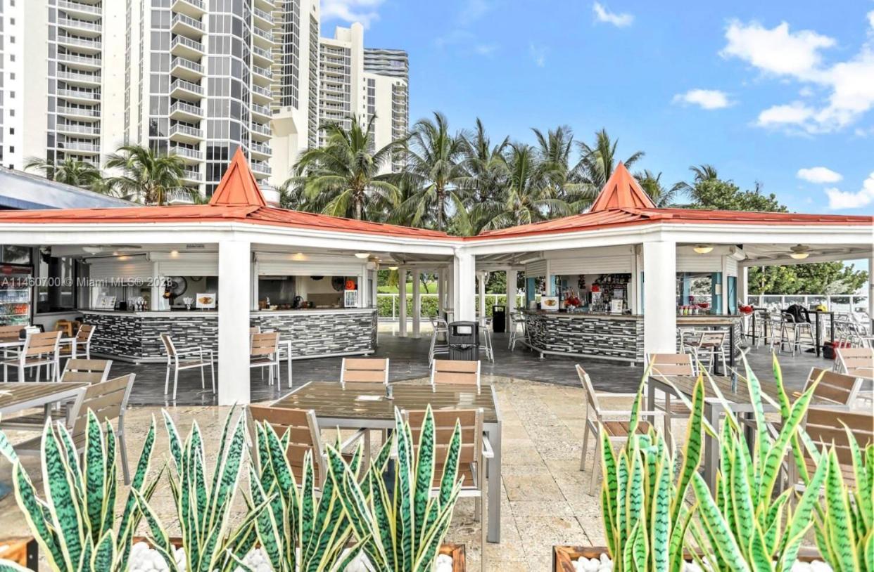 Hotel Ramada Plaza By Wyndham Marco Polo